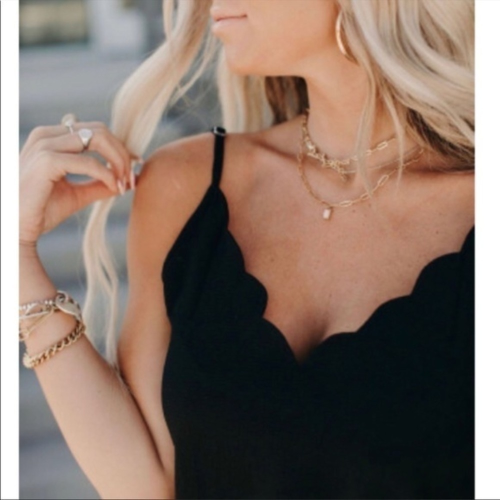 Black spaghetti strap top - Picture 6 of 11